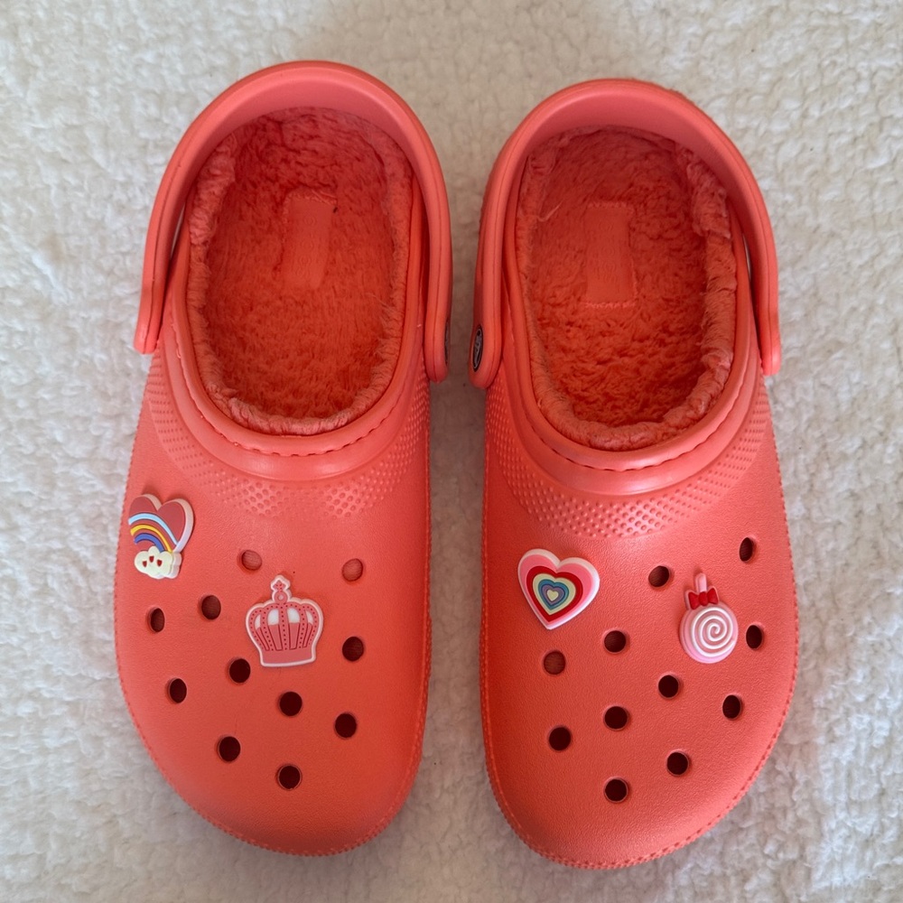 Crocs Classic Lined Clogs Coral Pink Jibbitz Charm Sz W9 M7